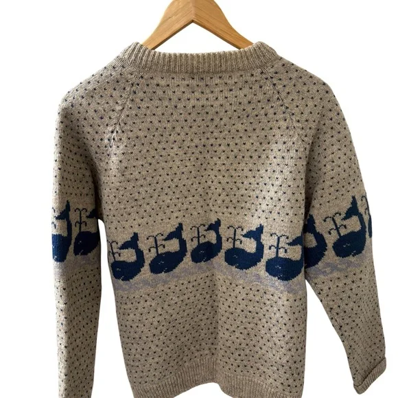 Patricia Buck Maine Knitted Sweater Size L Blue Spouting Whales Silver Buttons - Picture 2 of 5